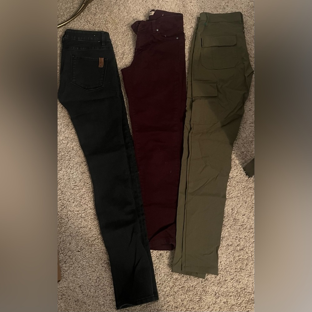 3 pairs size 0 skinny leg pants. Excellent condition